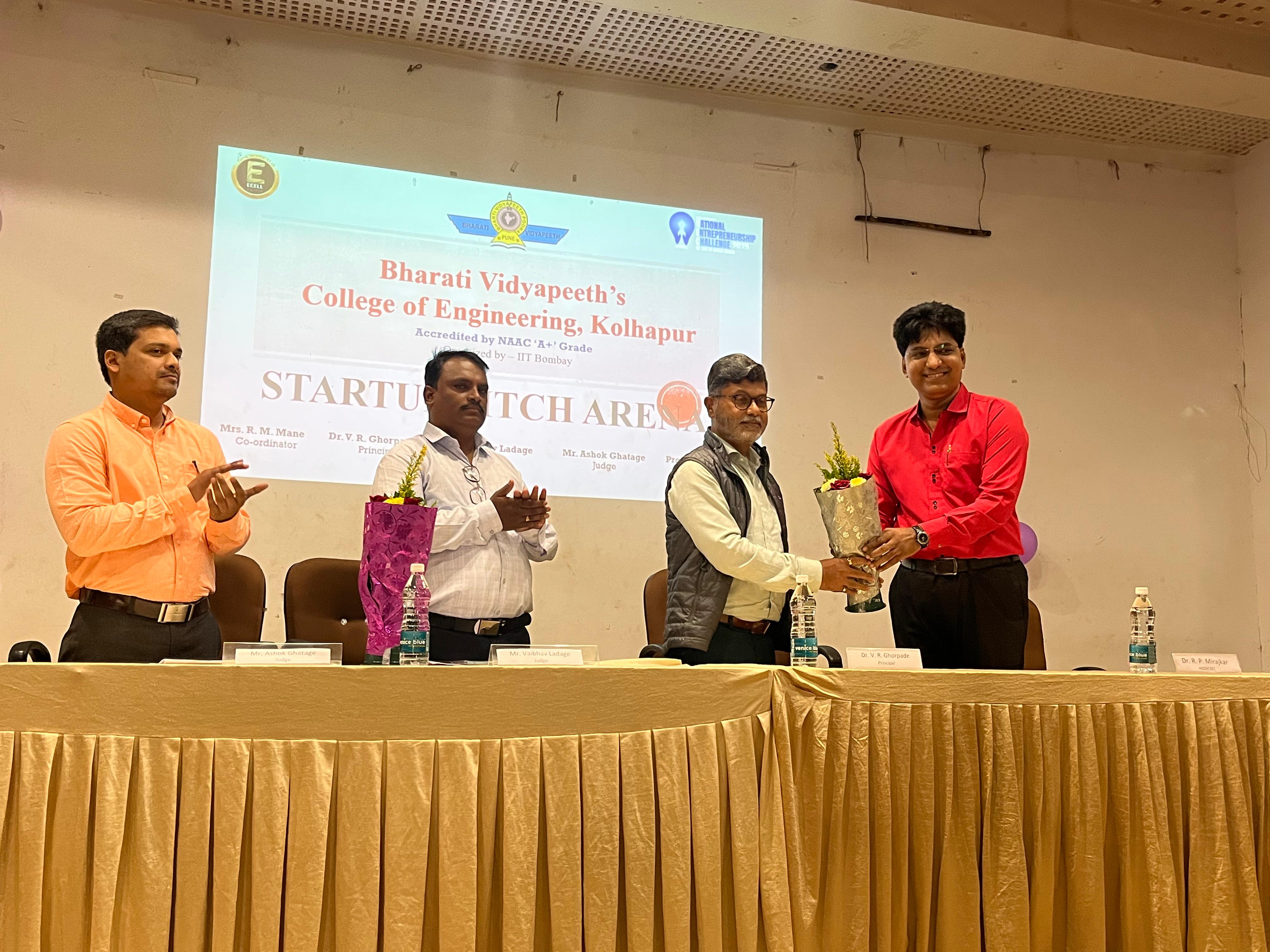 Start Up Pitch Arena At Bharti Vidyapeeth College Of Engineering